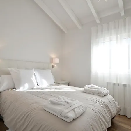 Navarra Chic Apartment & Terrace Pamplona Room photo