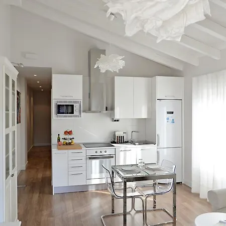 Navarra Chic Apartment & Terrace Pamplona Room photo